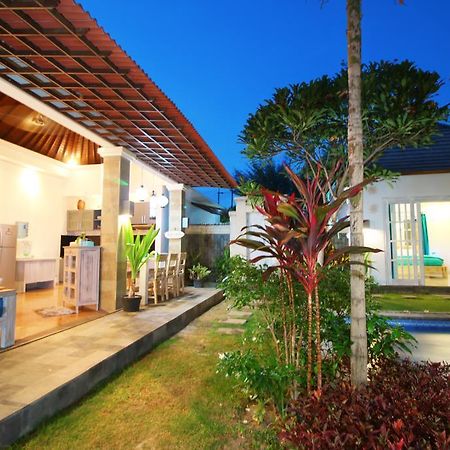 Villa Alam Biru II Sanur Habitación foto