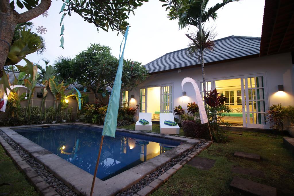 Villa Alam Biru II Sanur Habitación foto